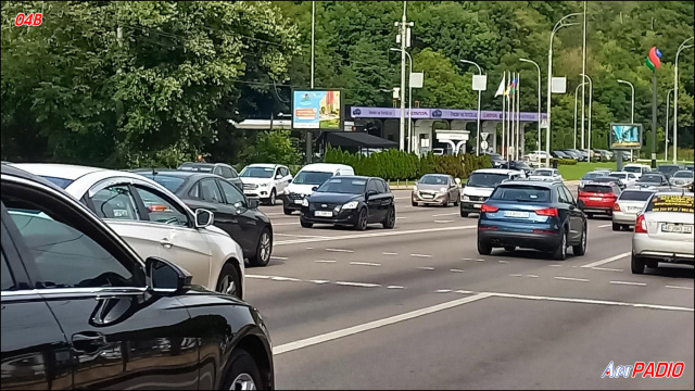 Беклайт 3.2x2.24,  Бульвар Дружби народів, АЗС "Socar", до мосту Патона