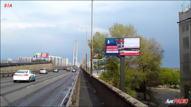 Цифрова панель 7.68x3.84,  Південний міст, правий берег, із центру до проспекту Бажана